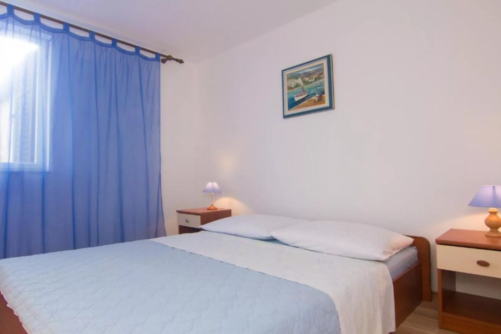 Apartment Magdic - Two Bedroom Apartment with Terrace-Schlafzimmer
