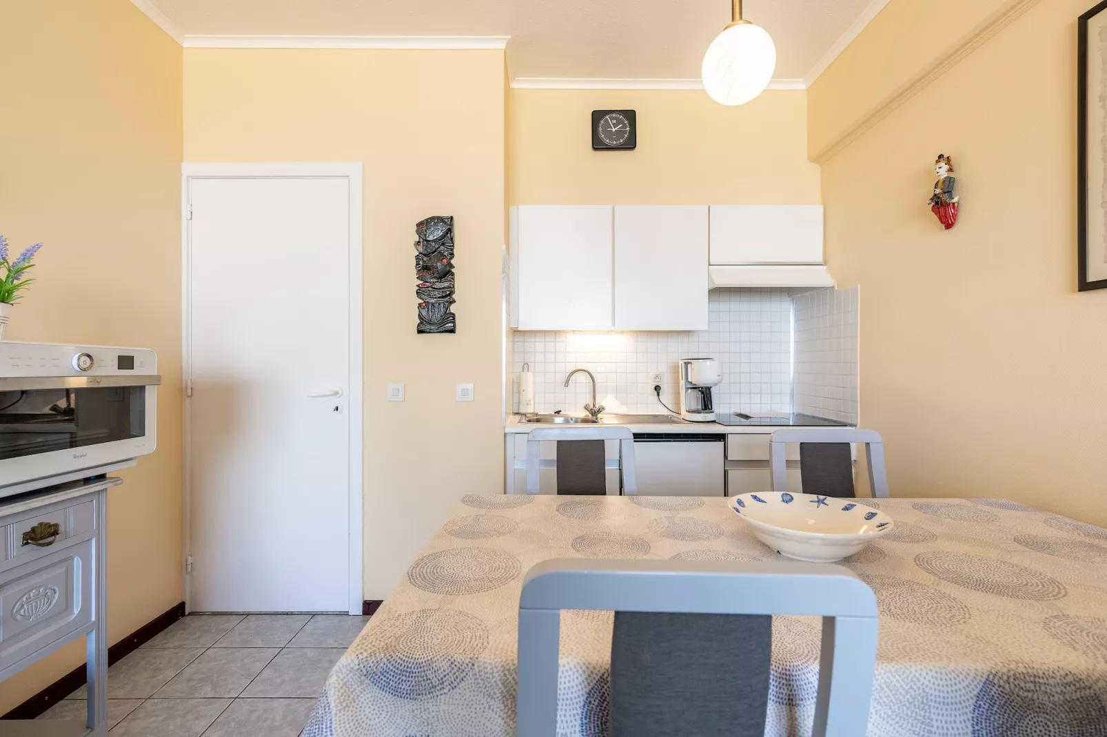 MALIBU BEACH III 7C-Dining room