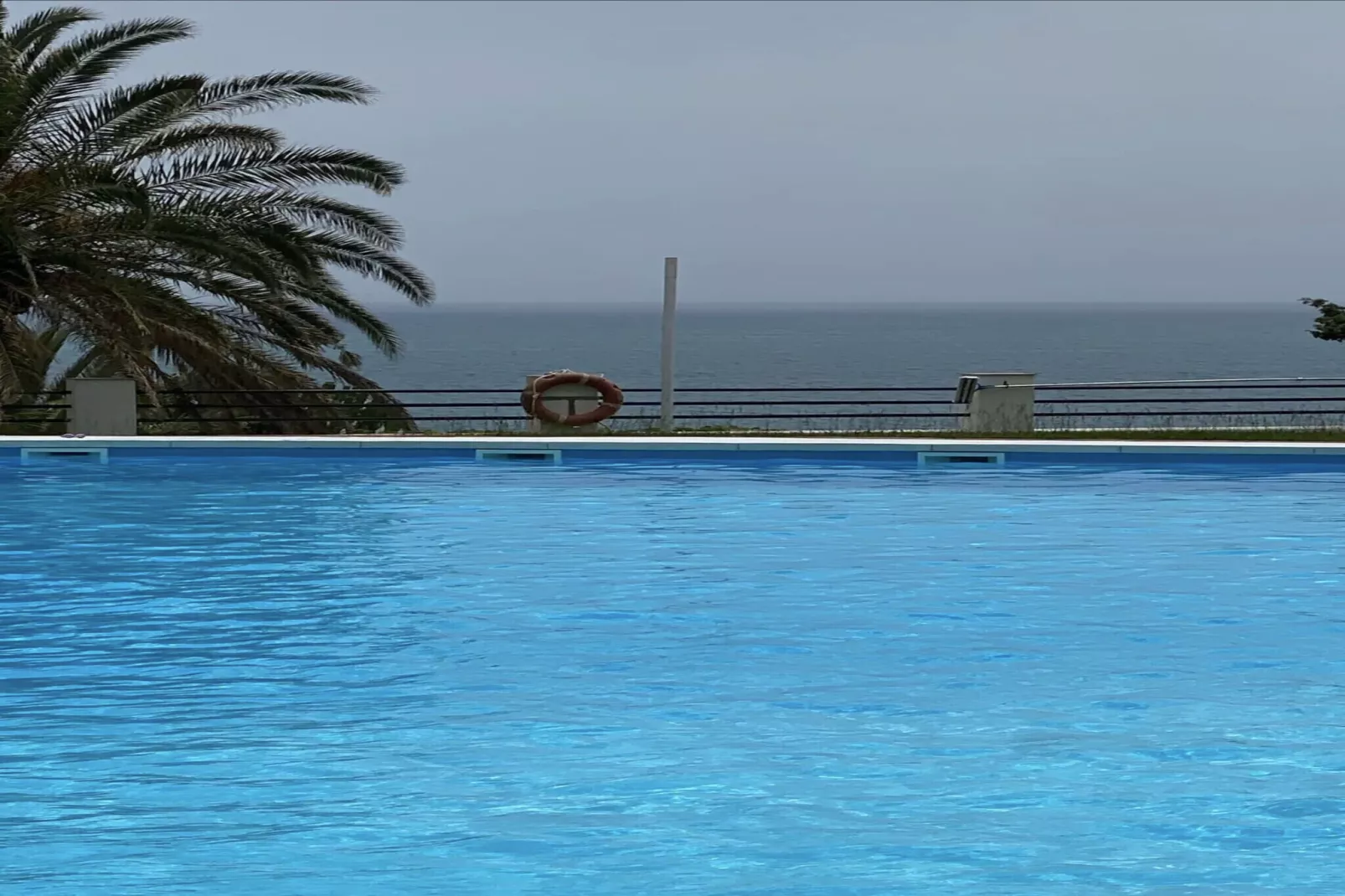 308 Torre-Schwimmbad