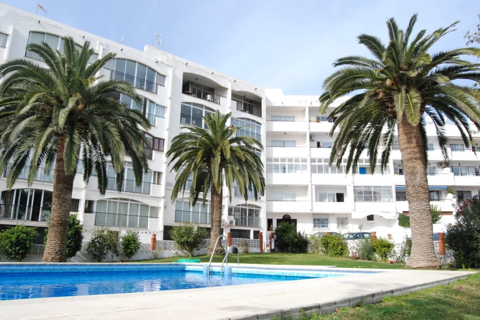 Carabeo 24 Apartment by Casasol-Piscine