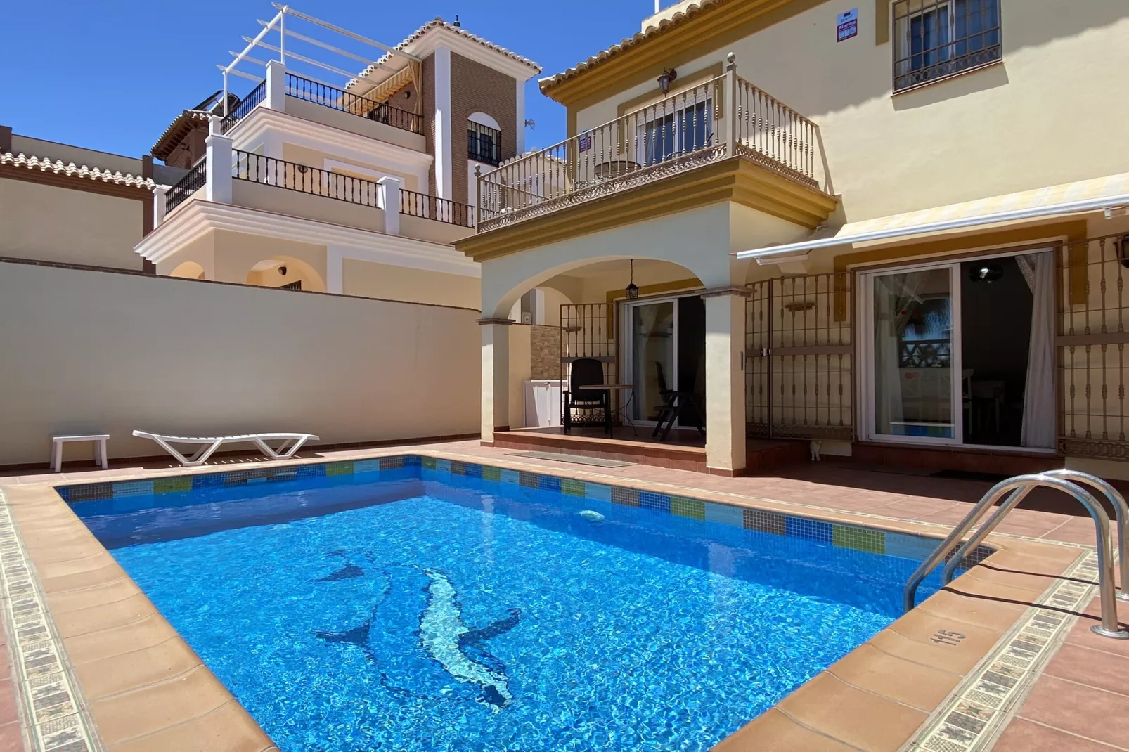 Villa Madrid Private Pool by Casasol-Swimming pool