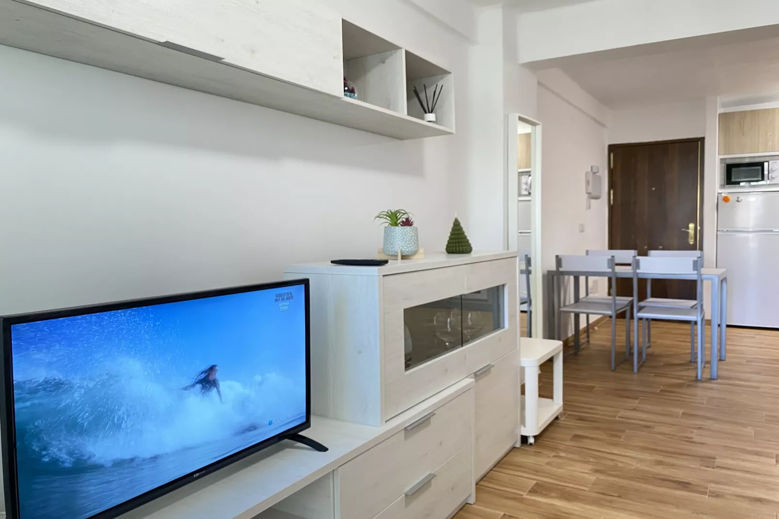 City Center 2B by Casasol-Salon