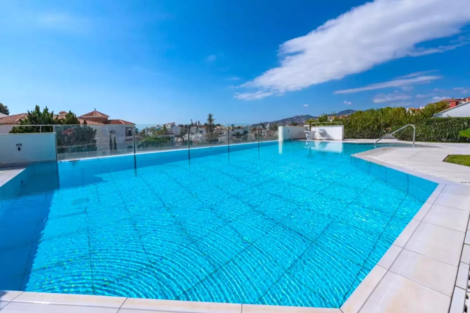 Royal Palm Luxe by Casasol-Swimming pool