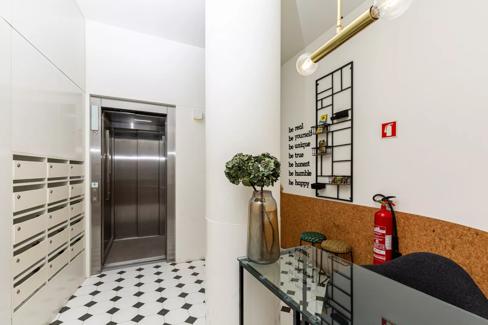 Cashmere Nightlife Studio 202-Hall & reception