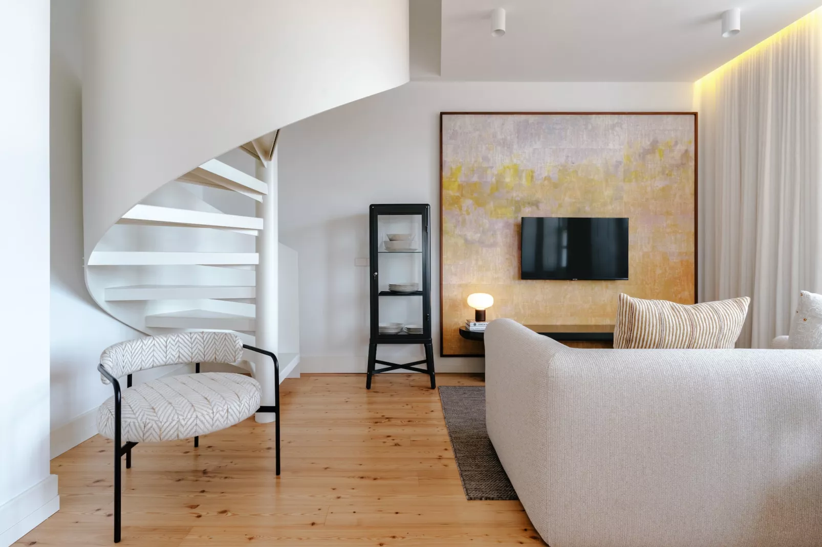 Feel Porto Clérigos Charm Flat 4.2-Living room