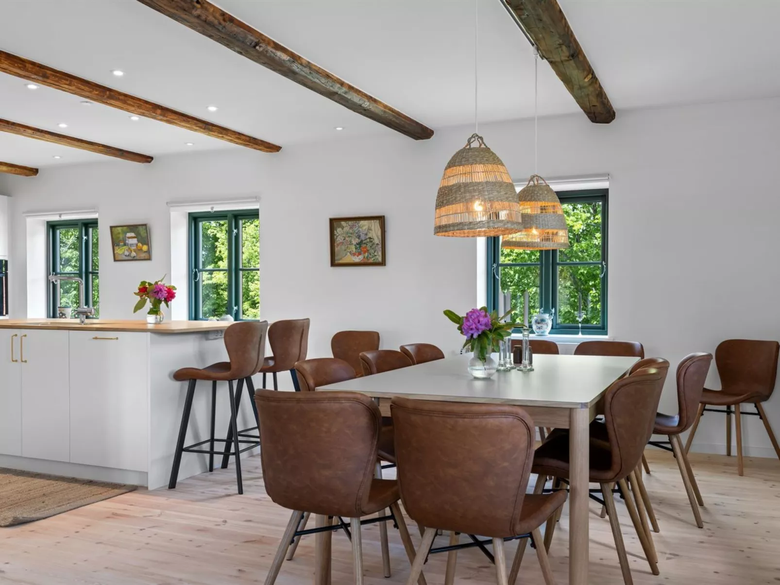 "Brun" - 1.5km from the sea-Dedans