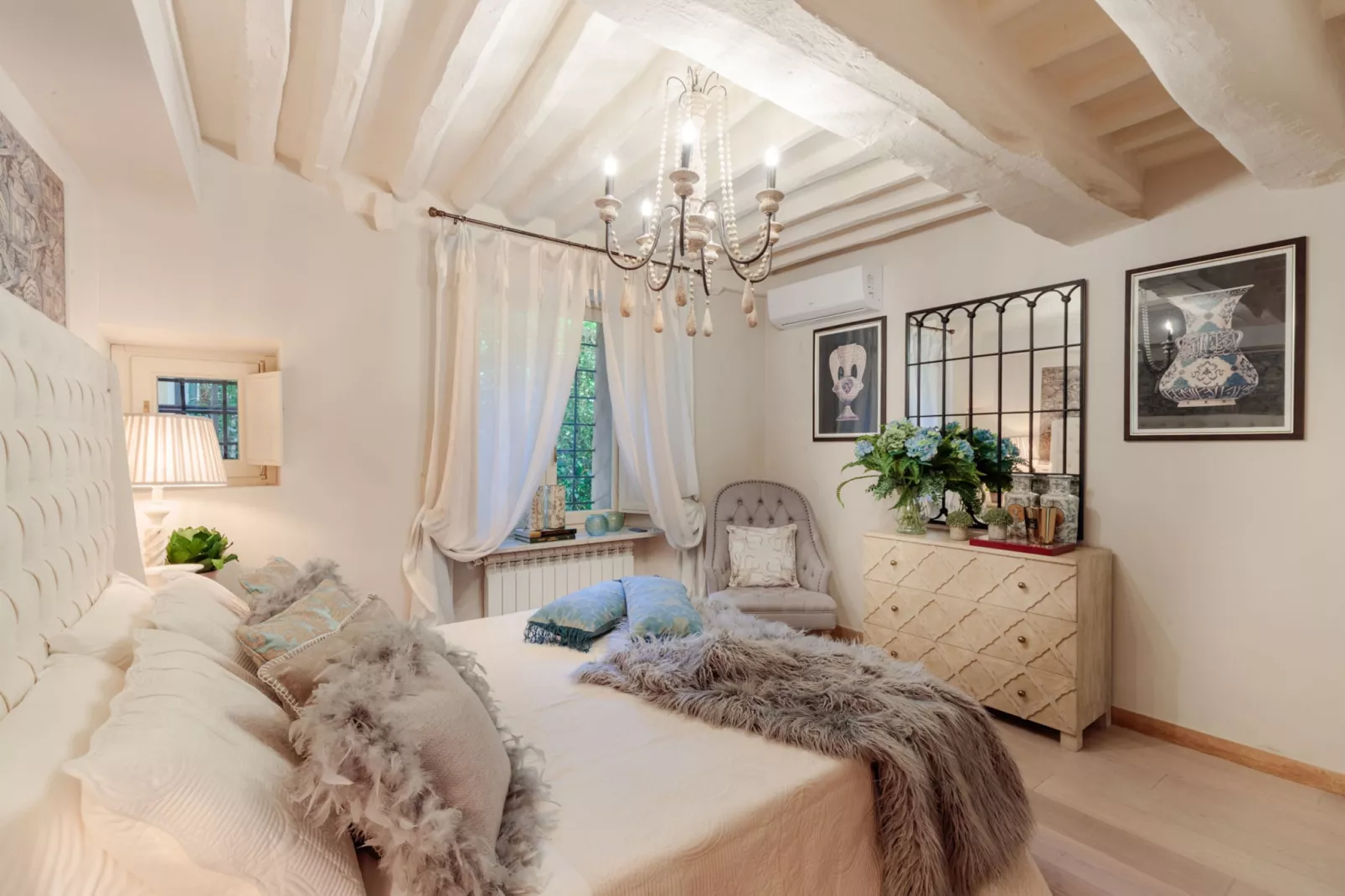 Casa Blanc-Non tagué