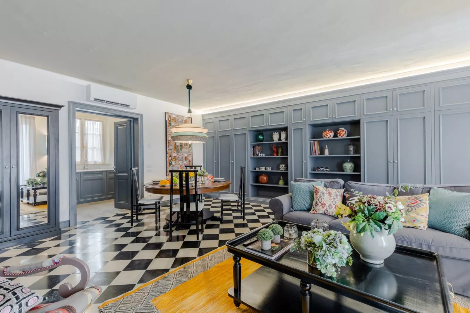 Gimber Tales, a First Floor Apartment-Untagged