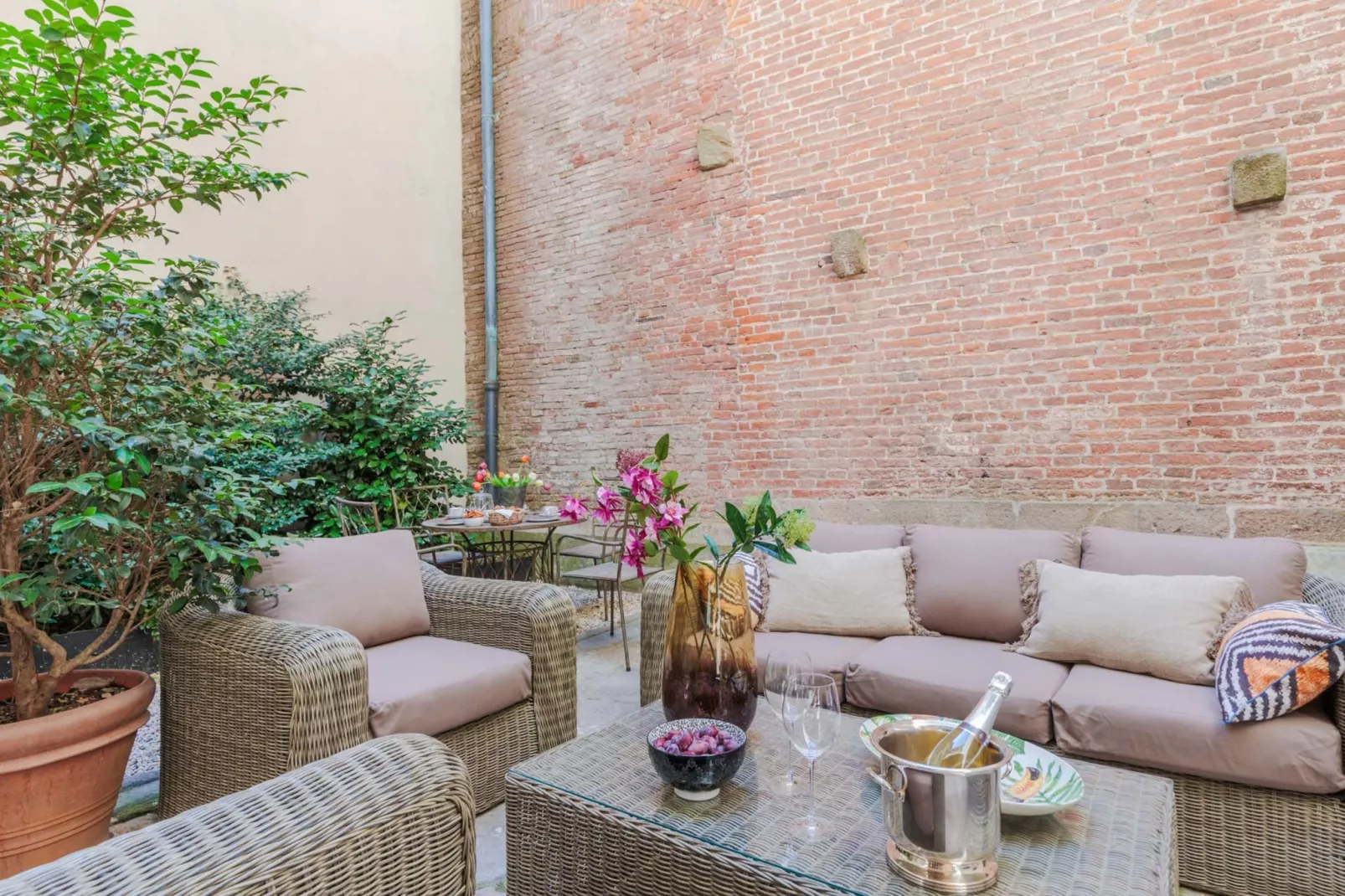 Vissi D'Arte, an Apartment with Garden-Non tagué