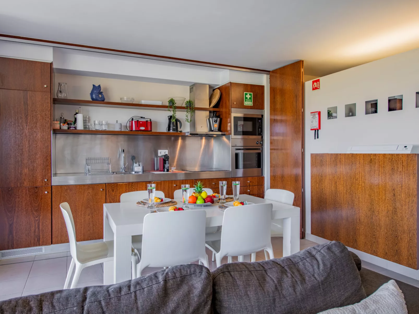 Algarve Sun-Sea Retreat-Inside