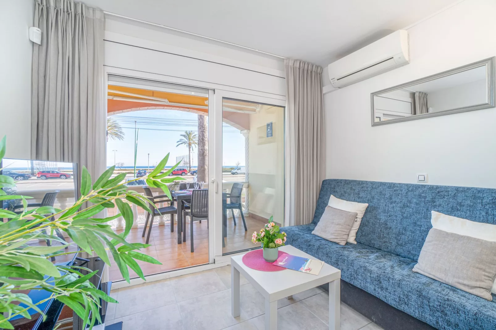 0018-BAHIA 4 1º D-Living room