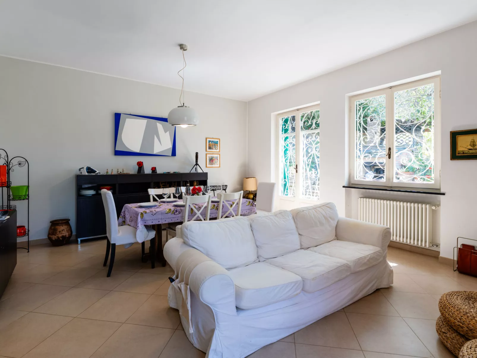 Villa Girasole-Inside