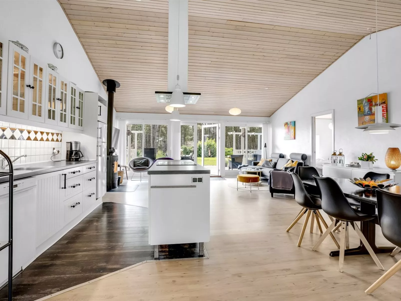 "Helin" - 800m from the sea-Drinnen
