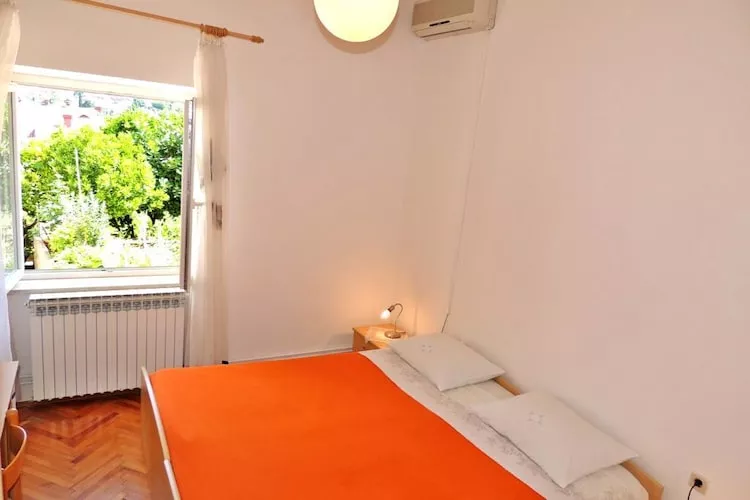 Apartments Majkovica- Double Room with Private External Bathroom-Bedroom