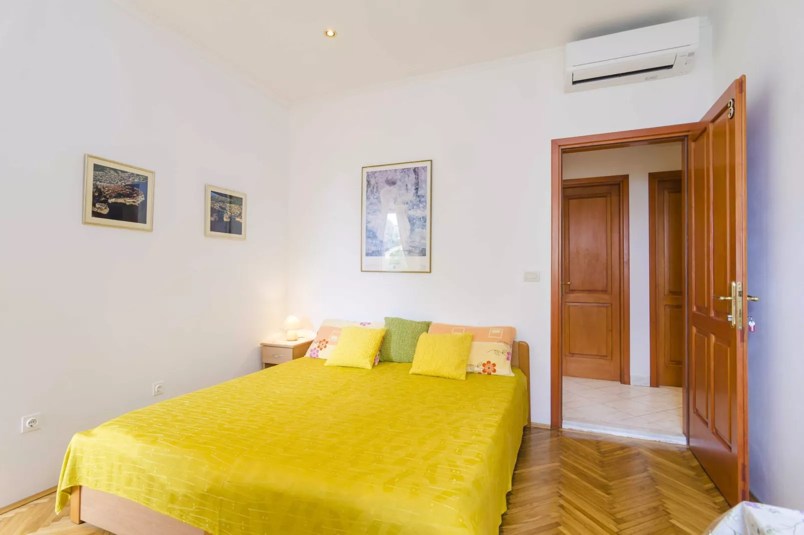 Rooms Lovrijenac -Twin or Double Room with Sea View (3)-Schlafzimmer