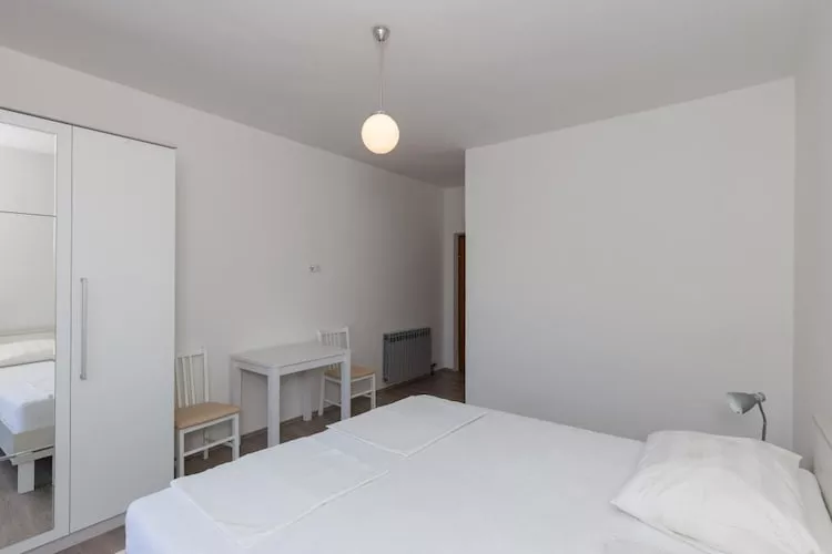 Rooms Villa Bašica - Comfort Double Room with Balcony and Sea View (Soba 3)-Bedroom