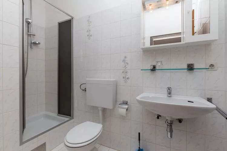 Rooms Villa Bašica - Standard Double Room with Forest View (Soba 5)-Bathroom