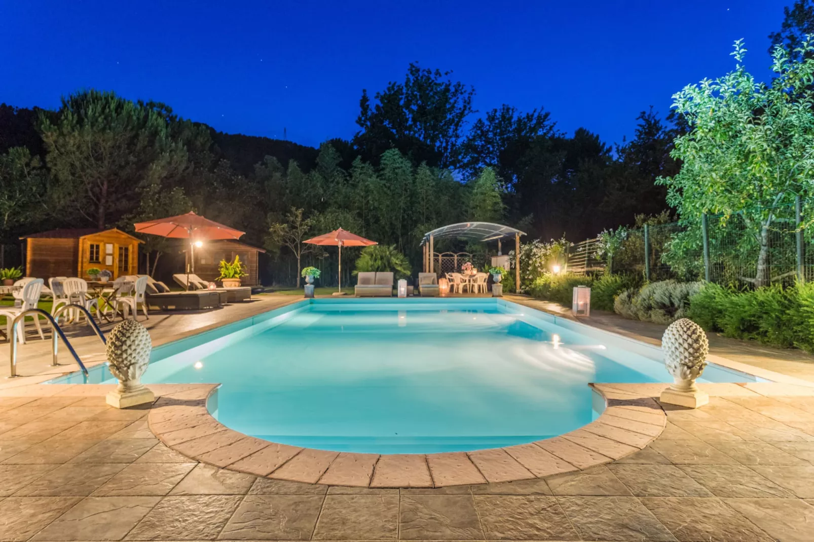 Bicocche Stone Farmhouse-Schwimmbad