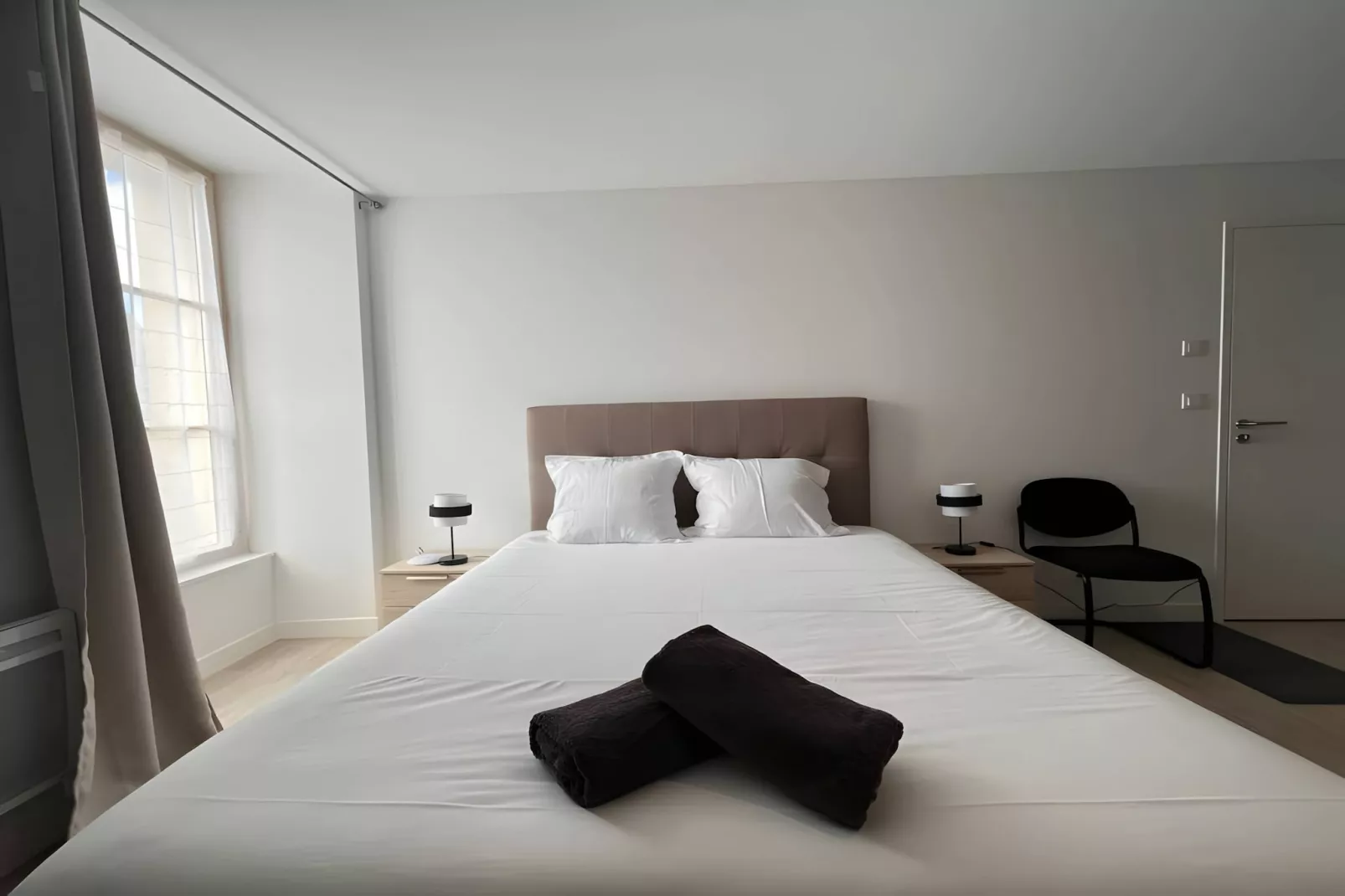 Les Orchidées - Campagne - 2p - Rêve au Mans-Bedroom