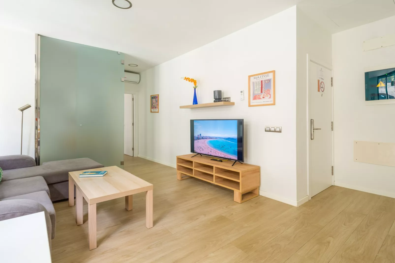 VIVENTE 4B BY CANARIAS GETAWAY-Living room