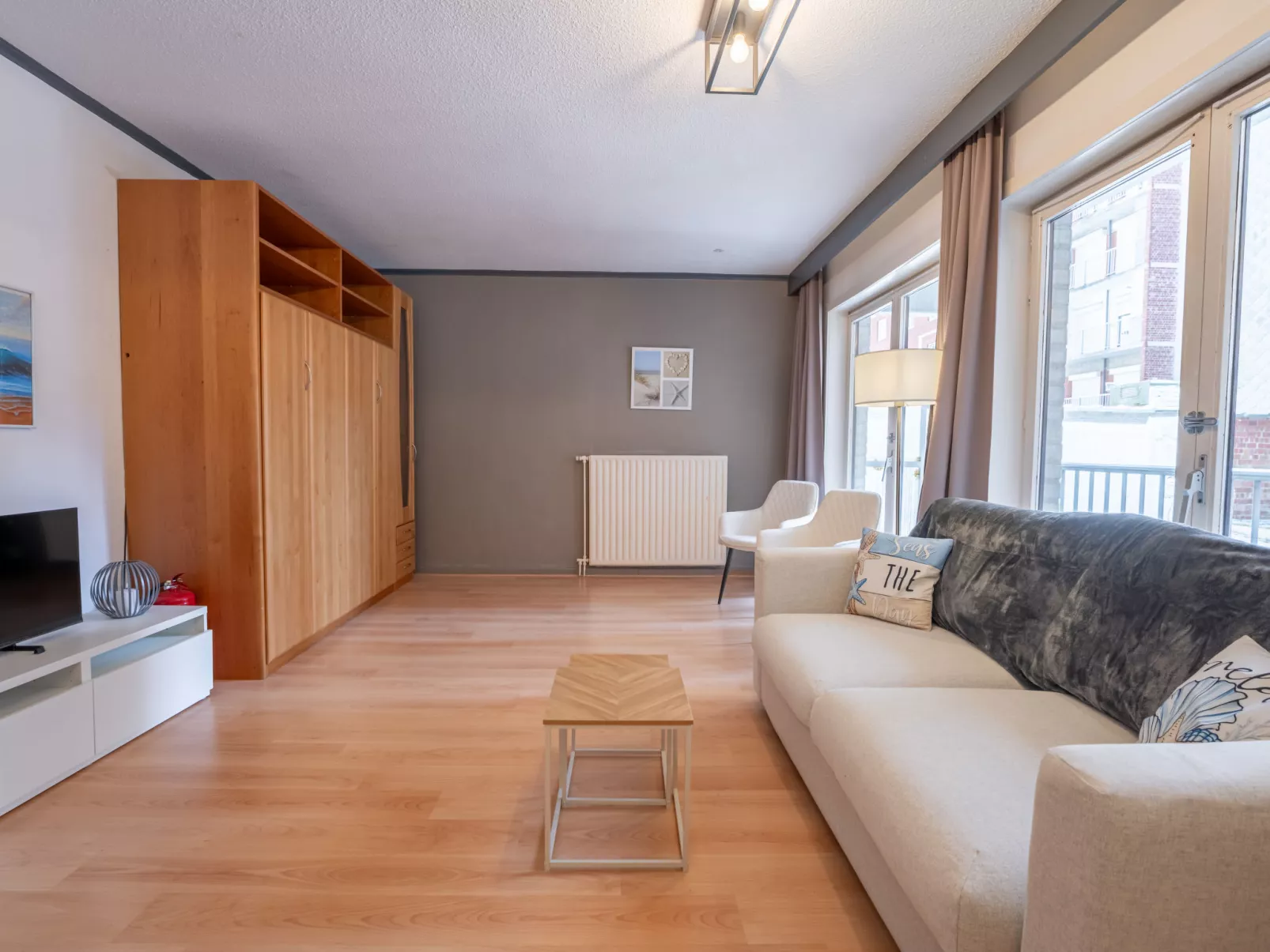 Sealing with balcony-Drinnen