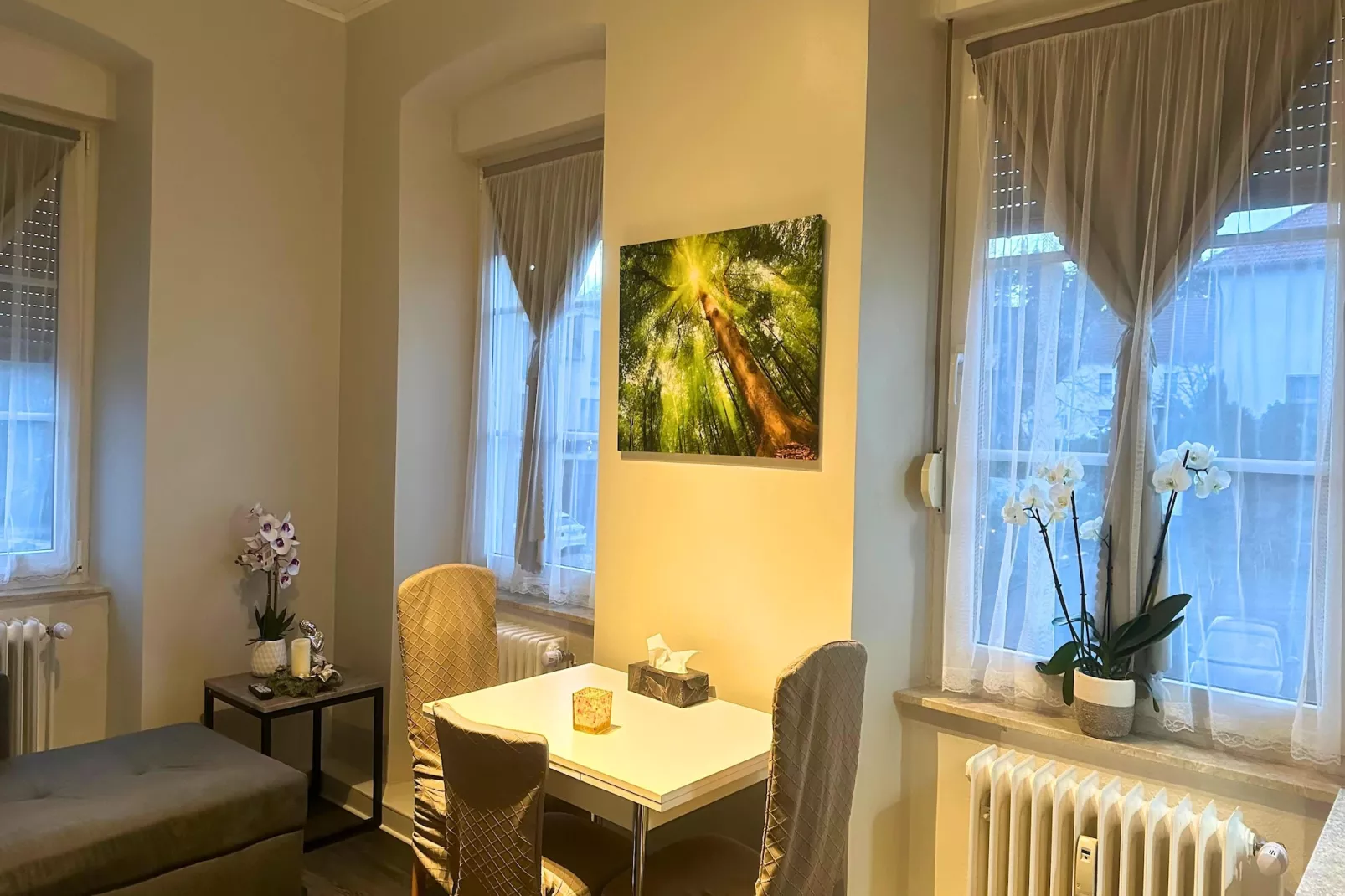 PH2 Apartment mit 2 Schlafzimmern Pellinger-Hof-Living room