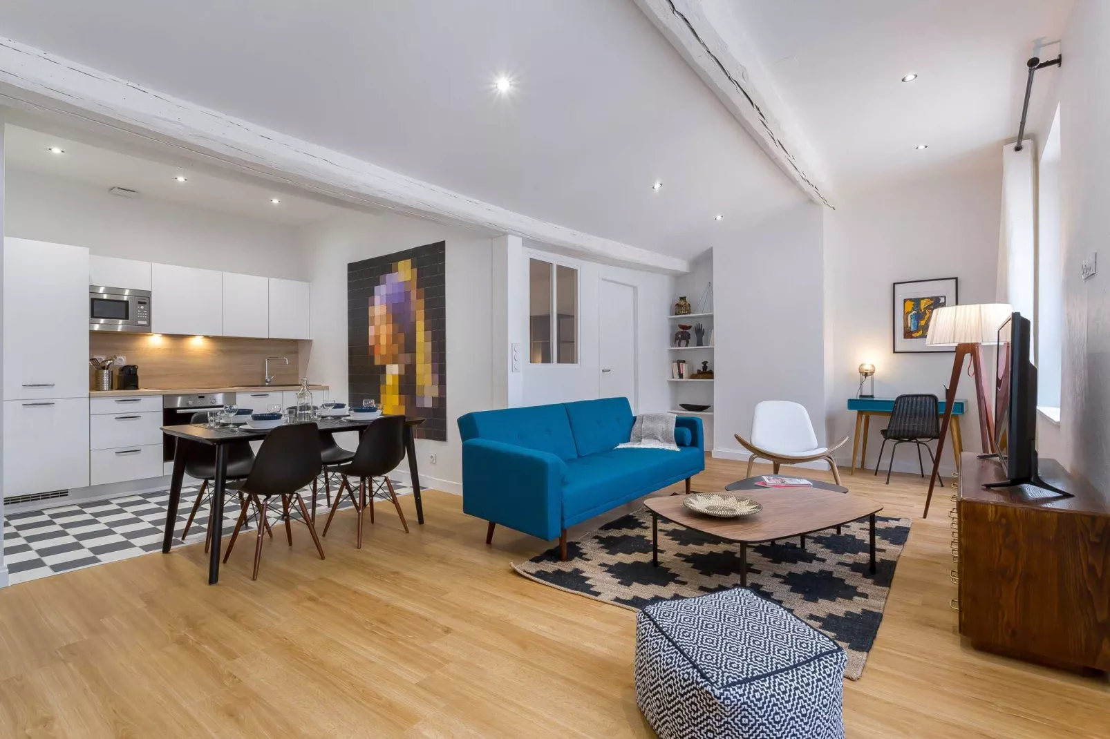 CB-4-VITTON-Living room