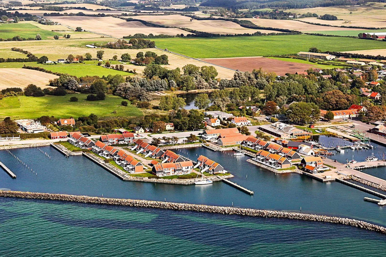 3 room,m/Harbour View,2 levels,Premiu-Outdoor