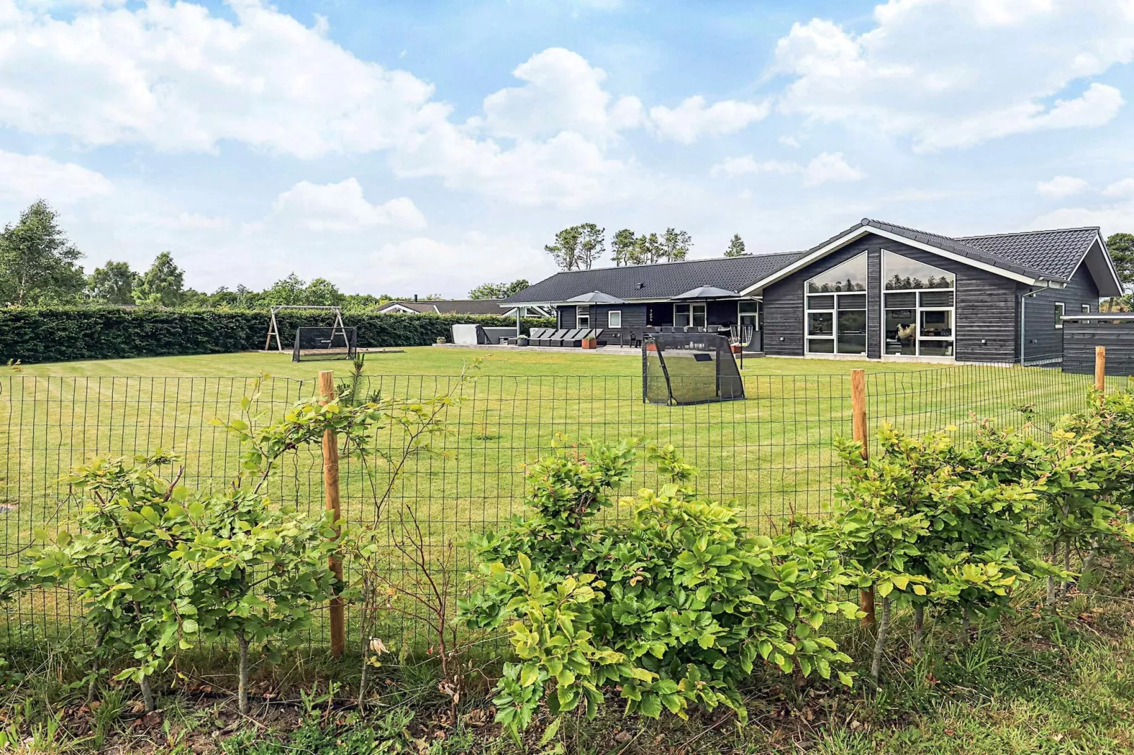 5 Sterne Ferienhaus in Hadsund-Im Freien