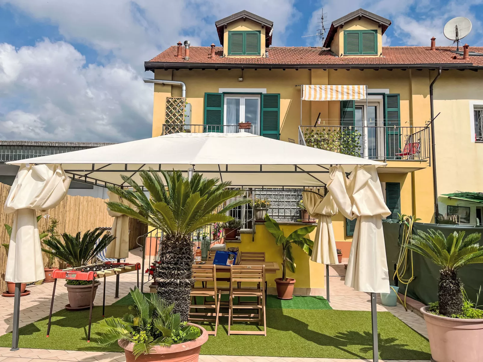 Tra Collina e Mare-Draußen