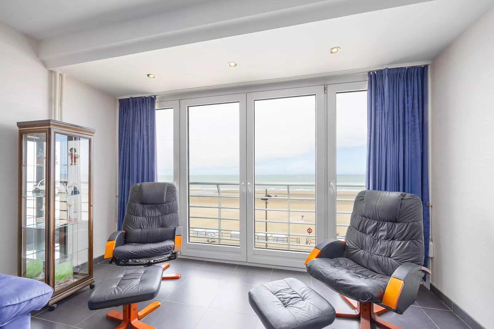 Northland 0302-Salon