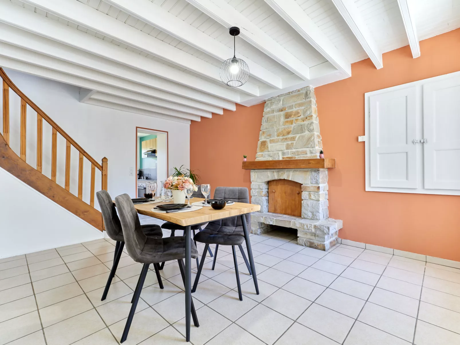 Le Launay-Inside