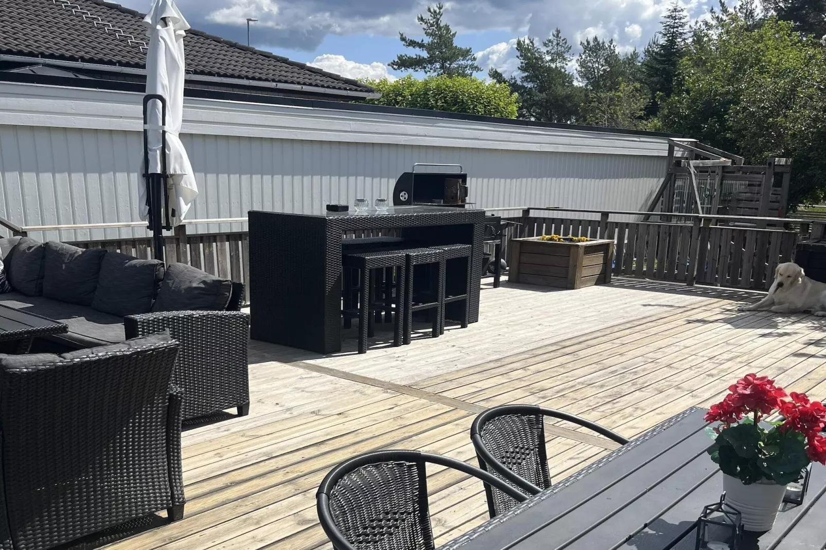 5 Sterne Ferienhaus in KUNGSÄNGEN - Im Freien