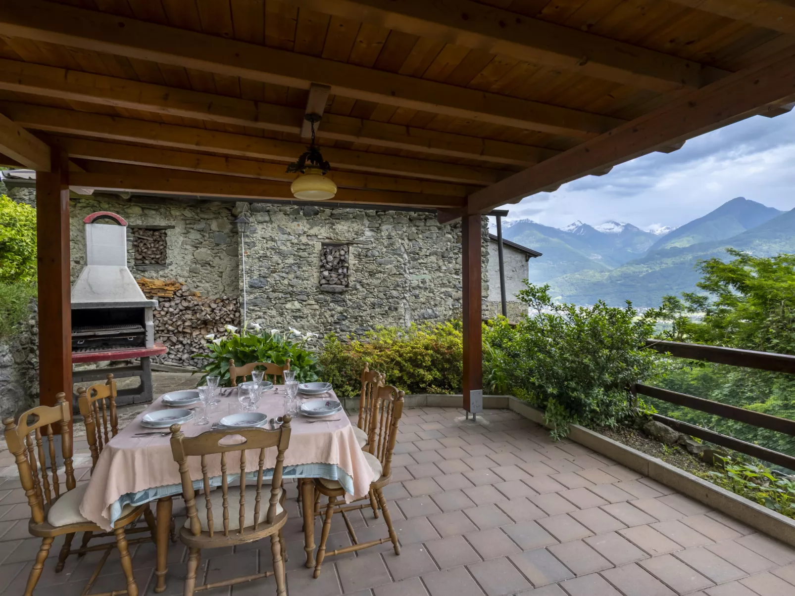 Moncucco Mountain Home-Outside