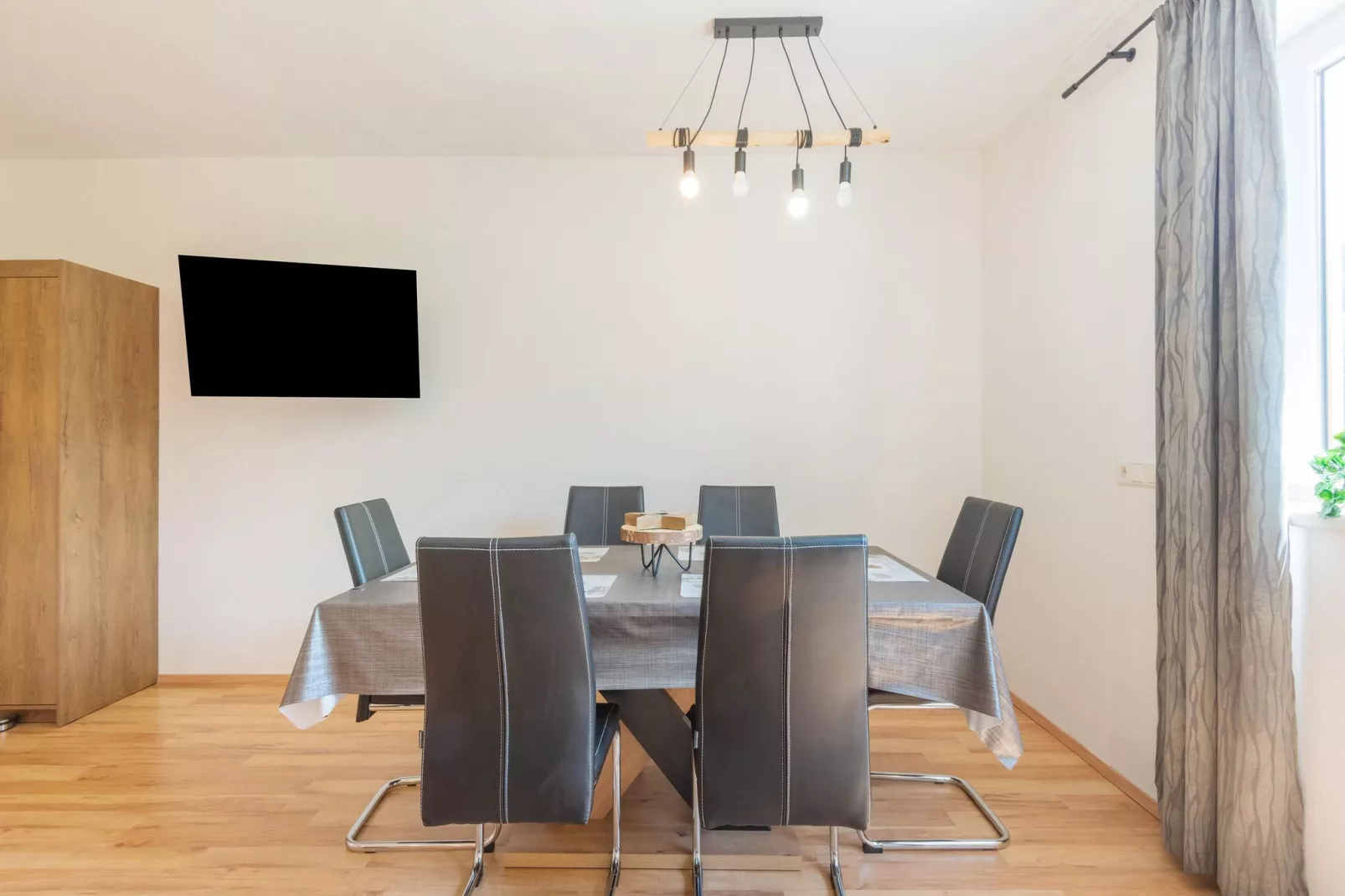 Appart Mount Gilfert View-Dining room