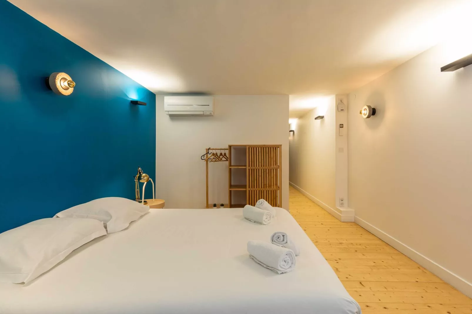 HS-15-MAZENOD-RDC-Schlafzimmer