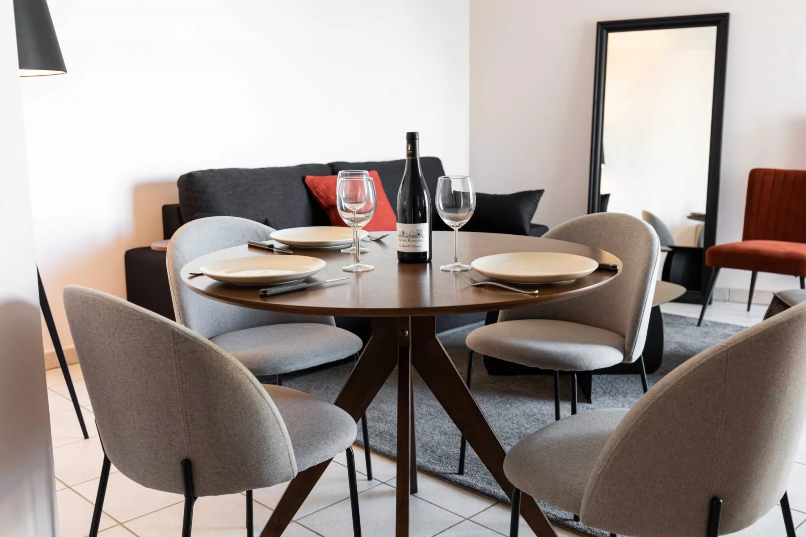 FJ-3-LEVY-Dining room