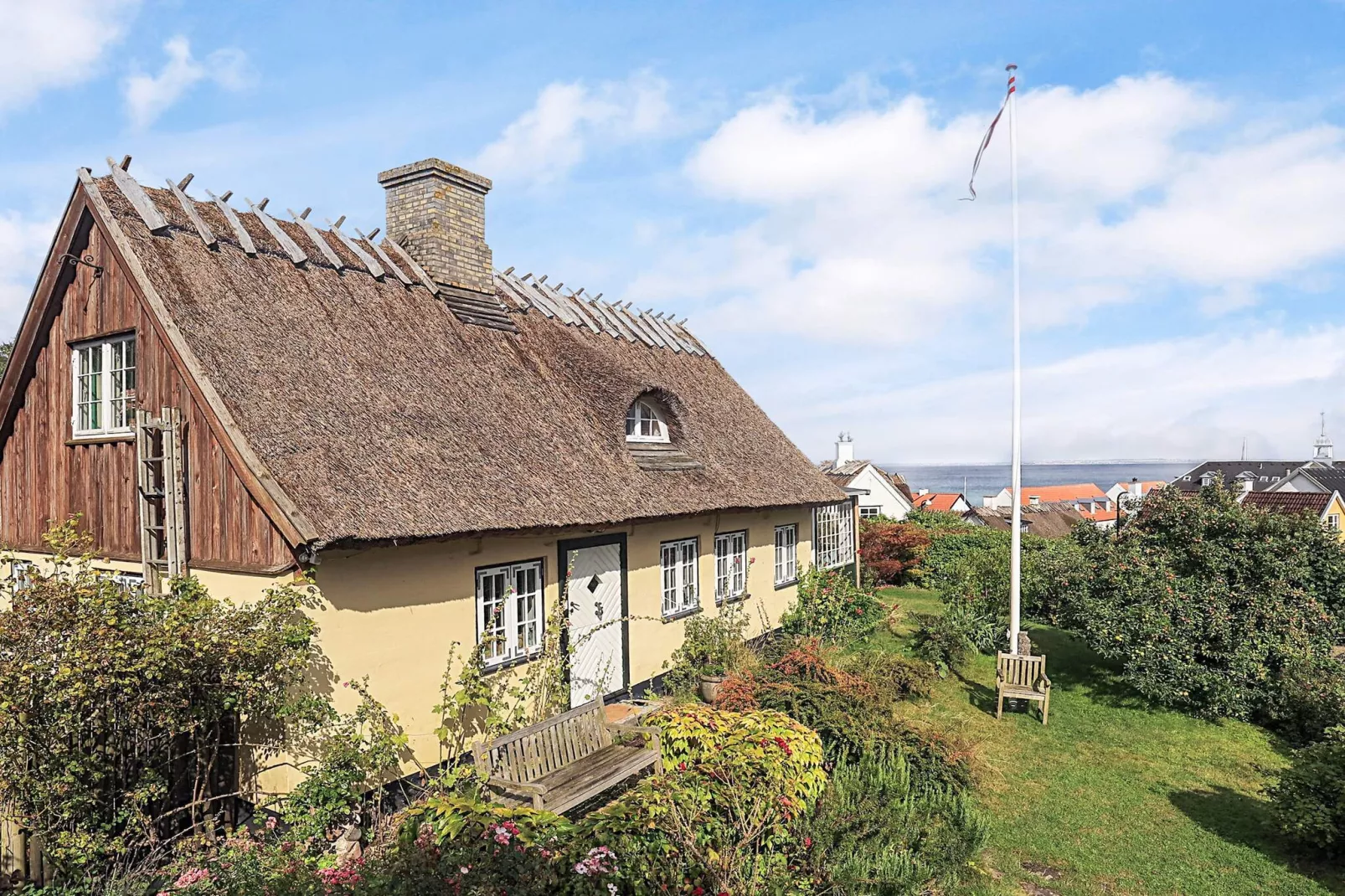 4 Sterne Ferienhaus in Humlebæk-Wasserblick