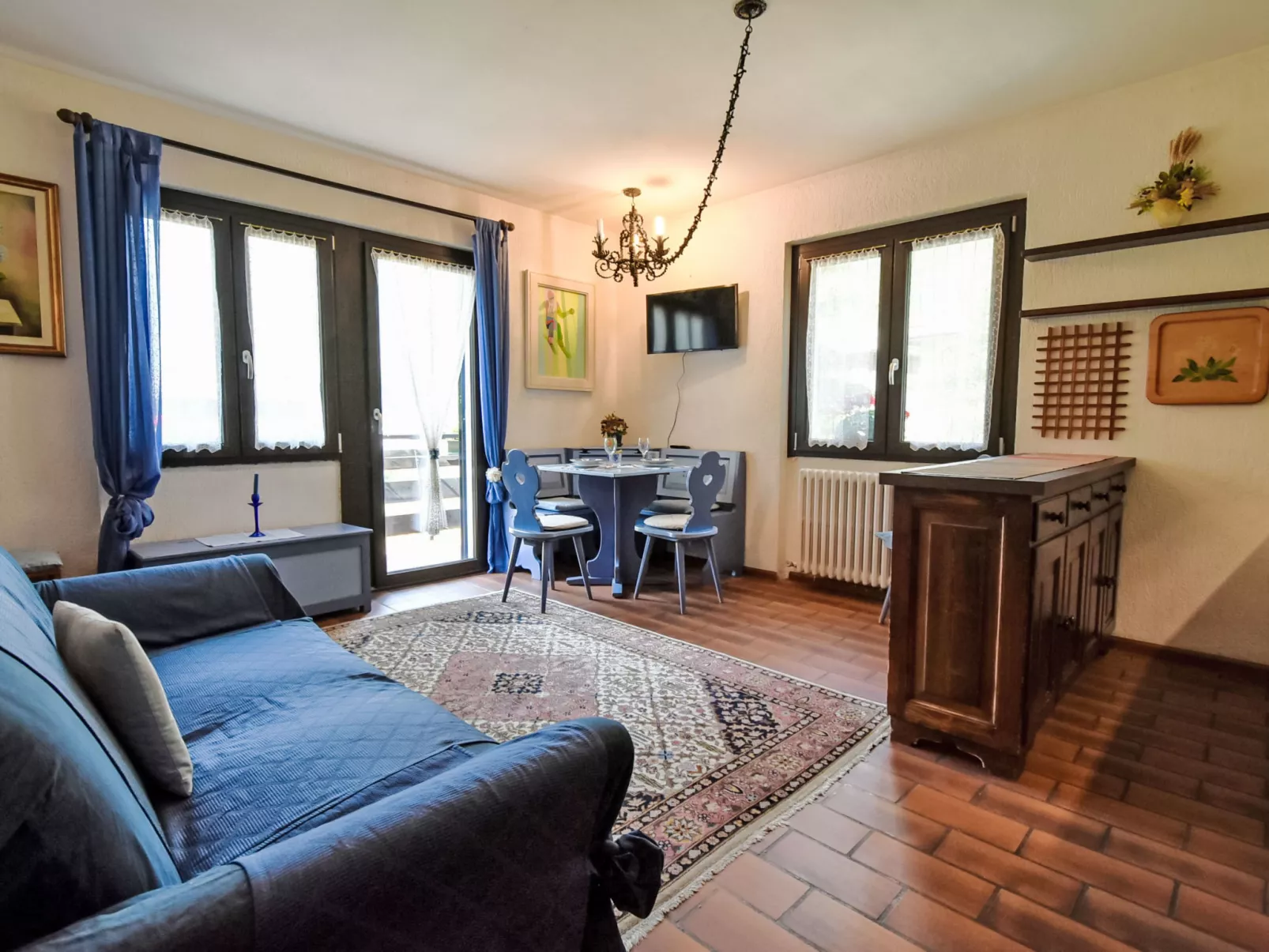 Casa Cavalieri-Inside