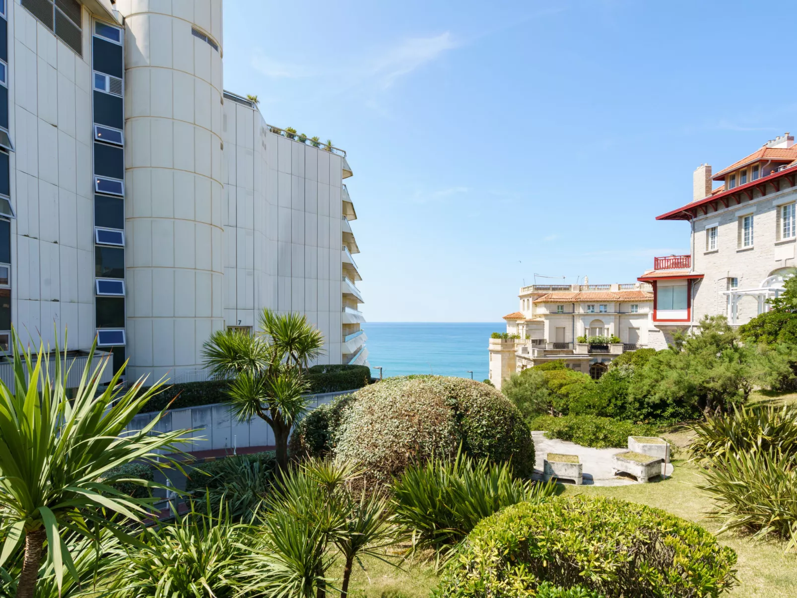 Sofitel/Miramar-Outside