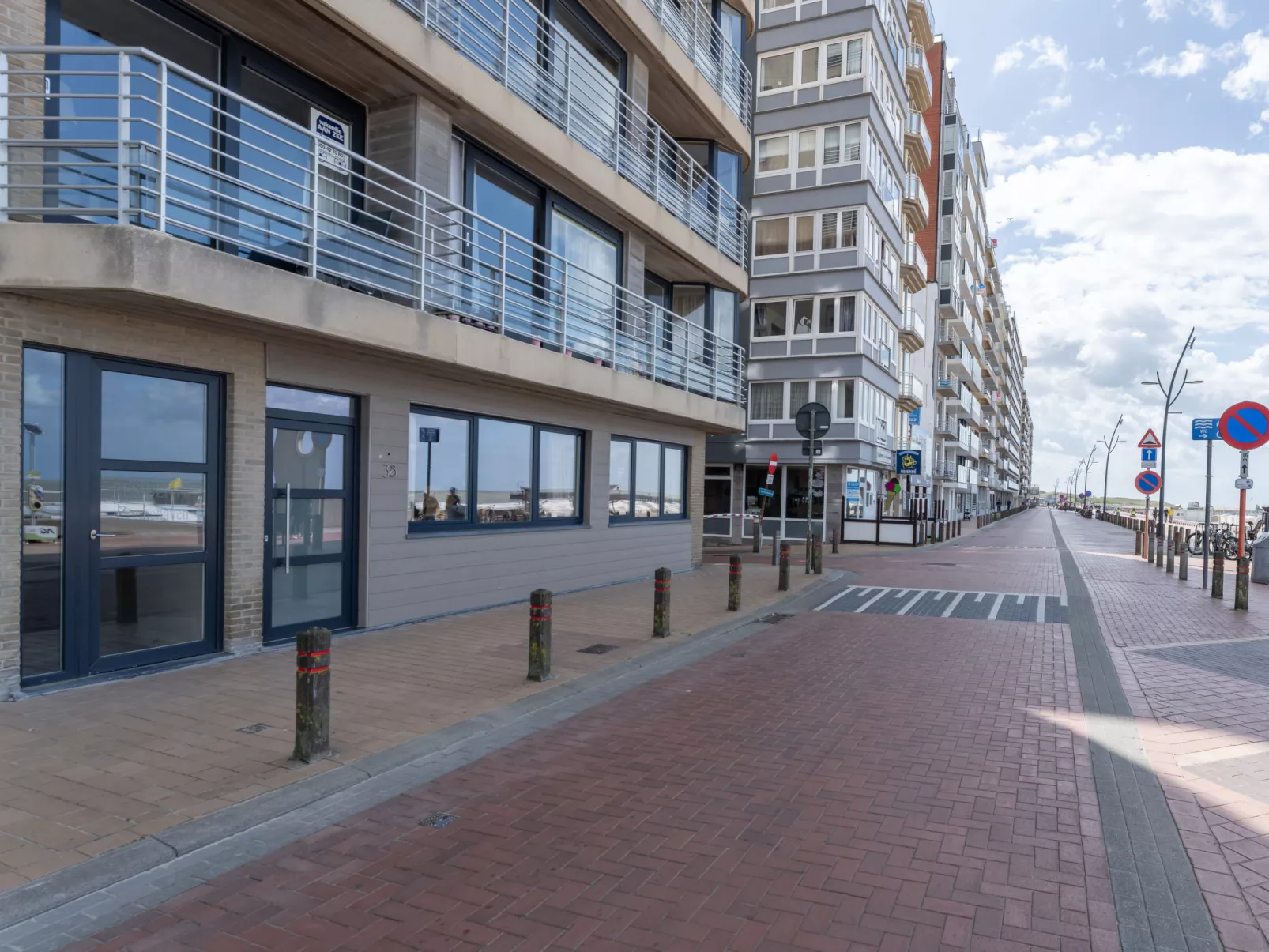 Zonnehaven with seaview-Outside
