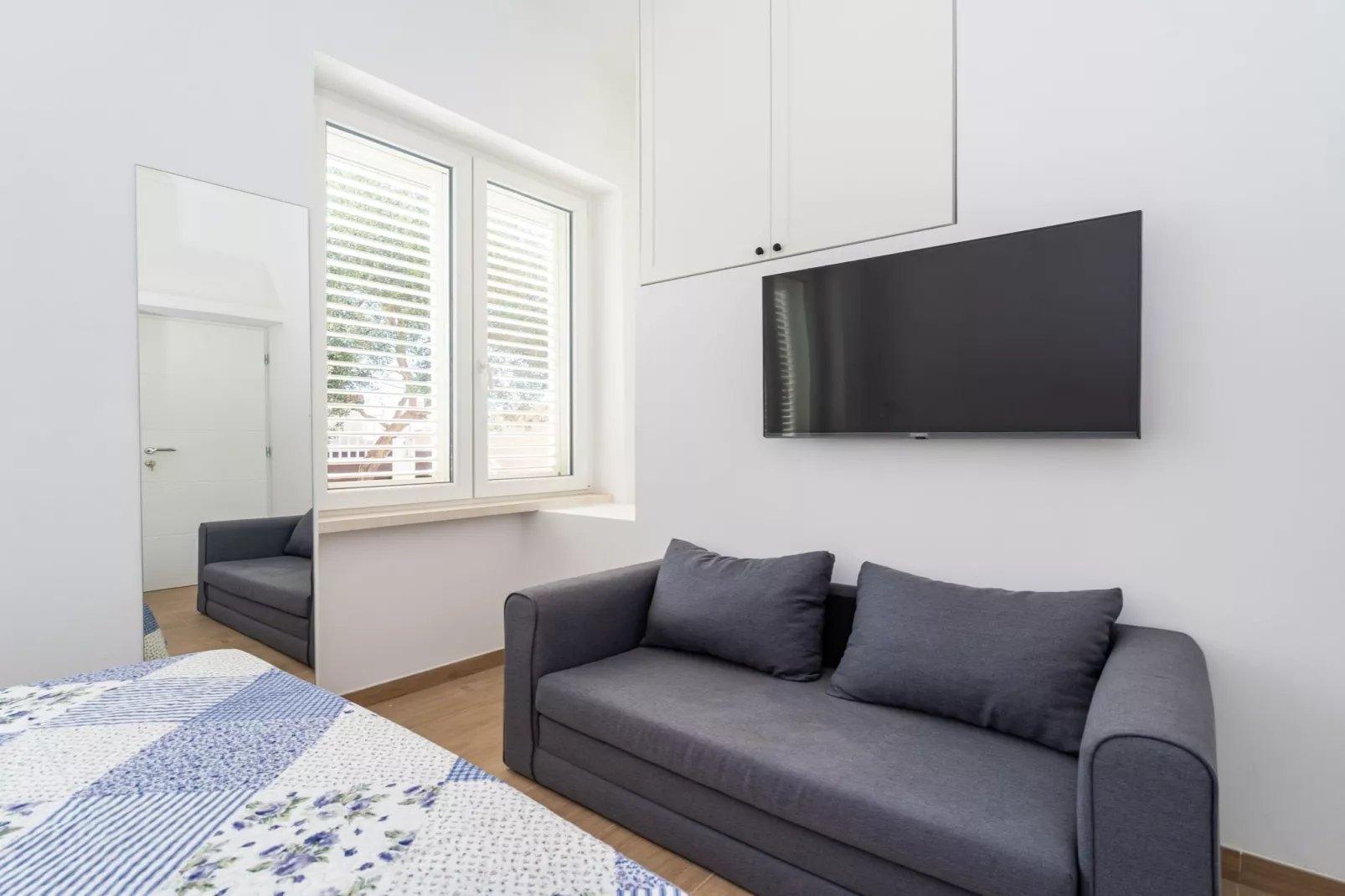 Apartment Nikolica - Two Bedroom Apartment with Terrace-Salon
