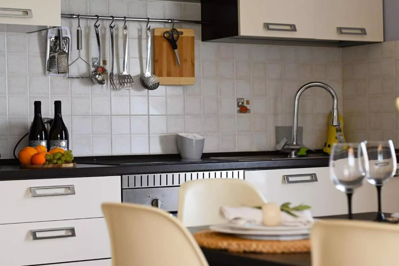 Apartment Zara - Two Bedroom Apartment with Balcony-Kitchen