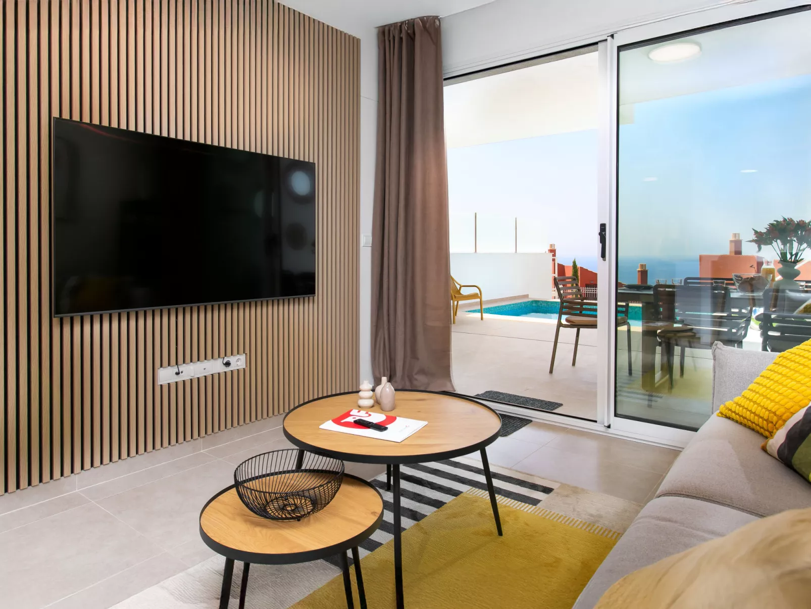Bayview Collection free Spa & Padel-Inside