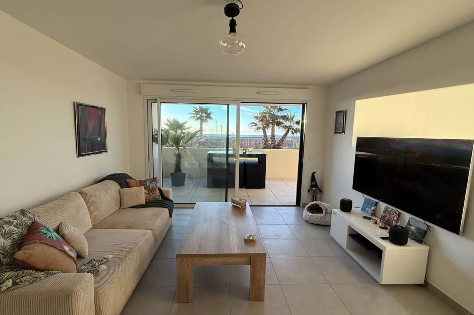A05-Living room