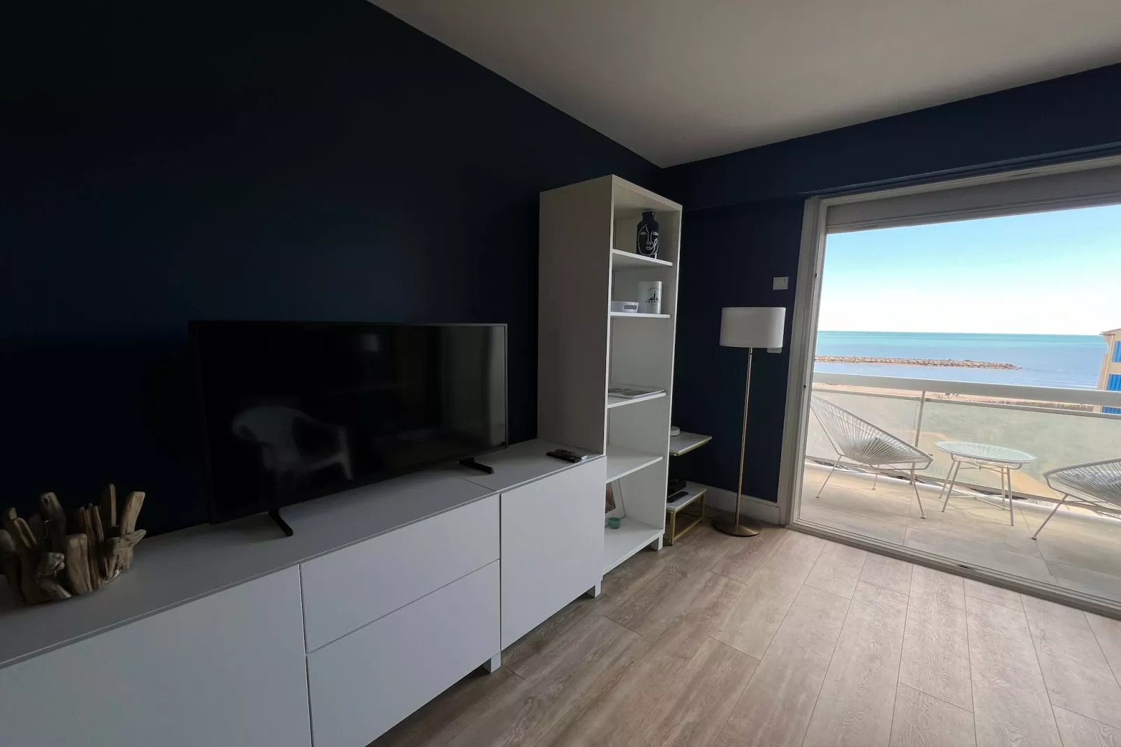95 Déjoué vue mer av-Living room