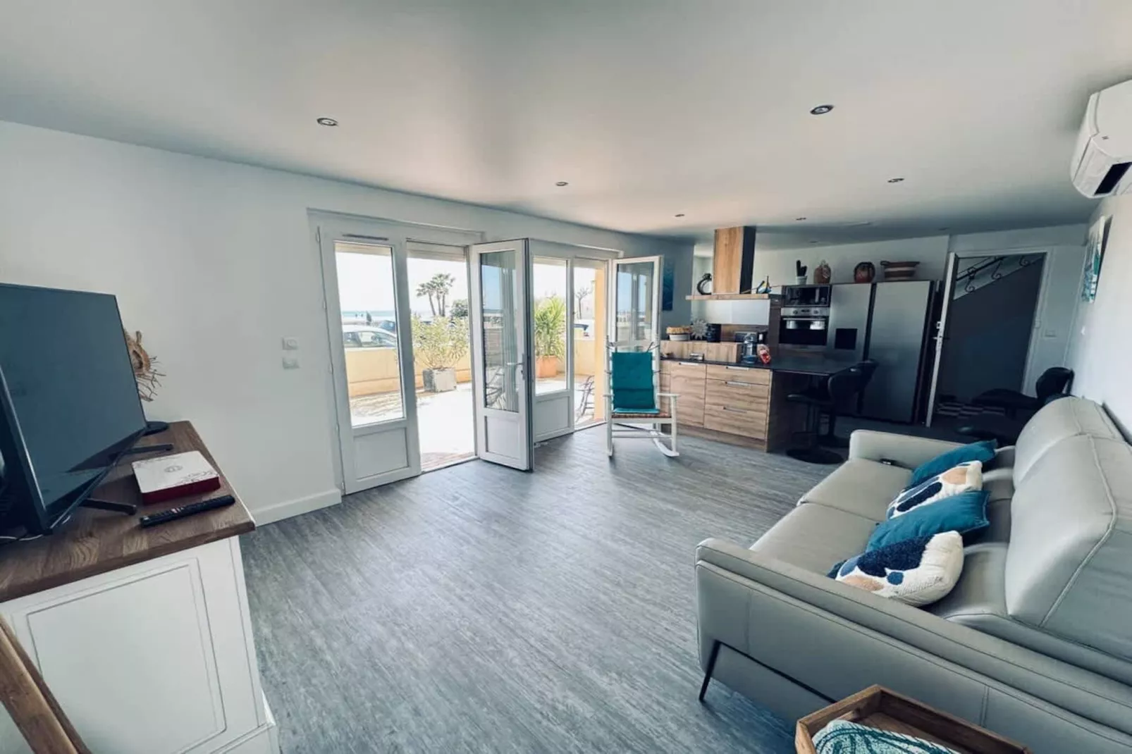 23 Terrasse-Living room