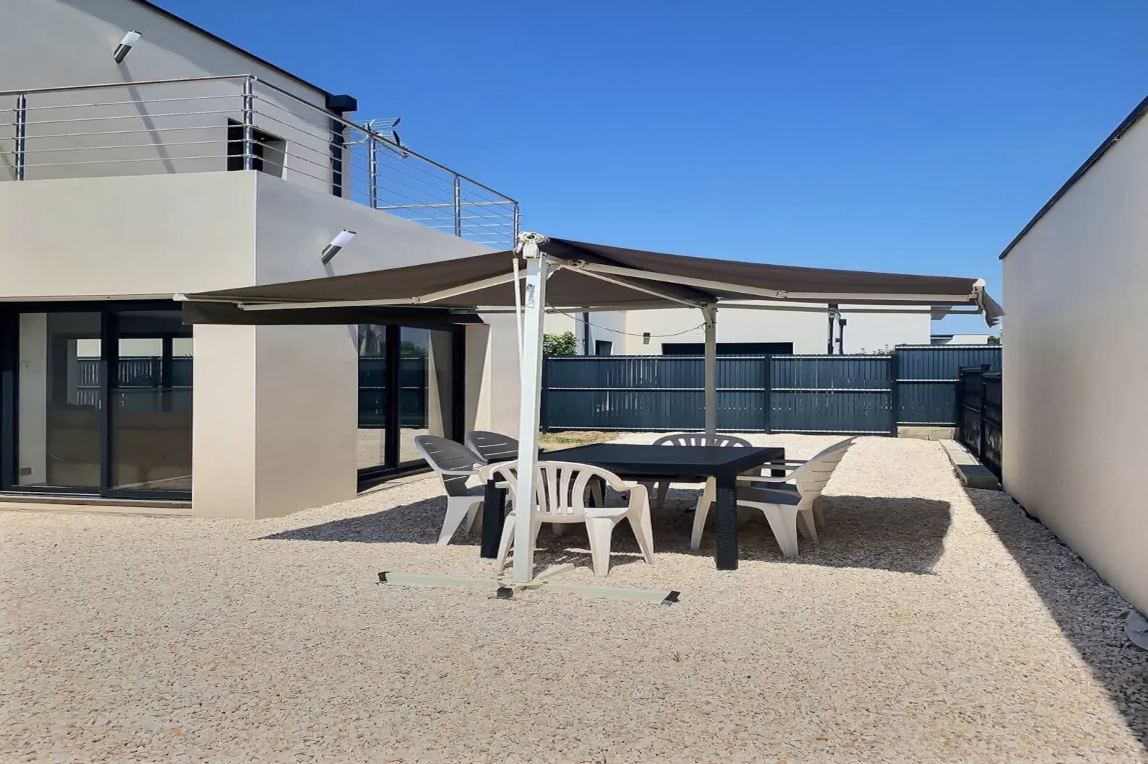 LOU 214 TAIR-Terrace balcony