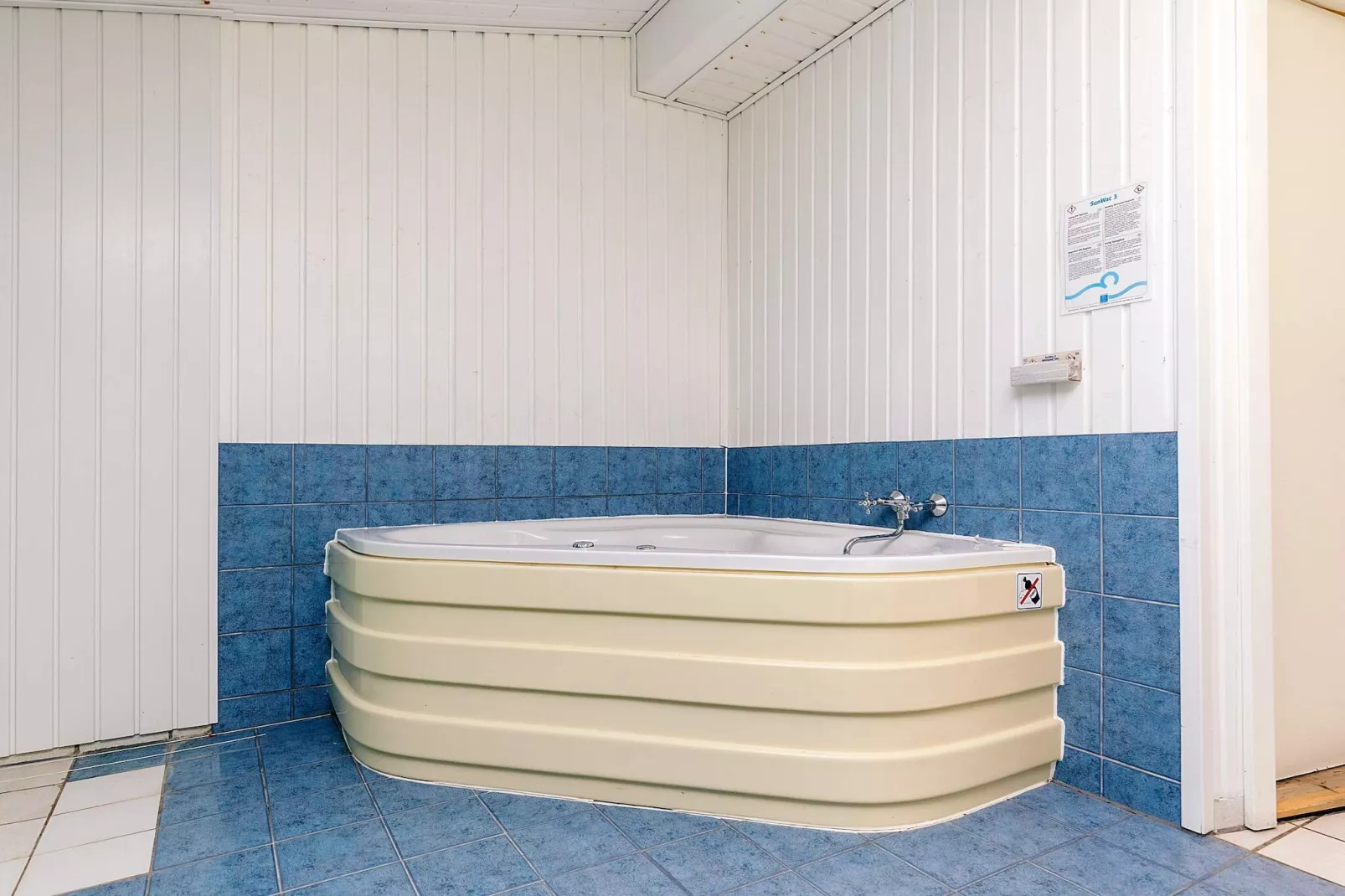 8 Personen Ferienhaus in Ålbæk-By Traum-Wellnessbereich