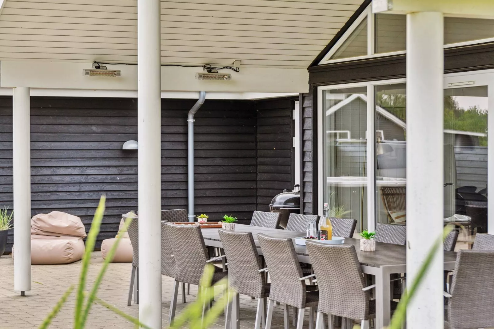 Luxury Retreat with Pool - By Traum Ferienwohnungen-Outdoor